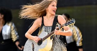 Rock Star Accuses Taylor Swift Of Not Actually Playing Live Music