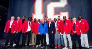 Tom Brady Has Just 5 Heartwarming Words to Summarise Historic Patriots Hall of Fame Induction Ceremony