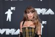 Taylor Swift Wears a Revenge Dress to the VMAs